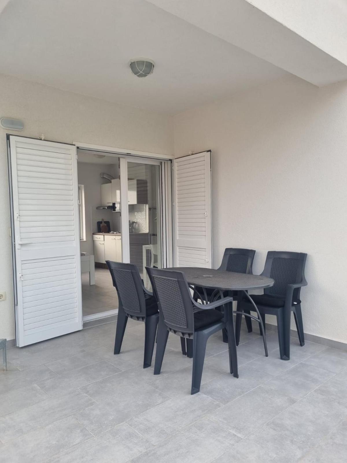 Matoc Apartments Murter Extérieur photo