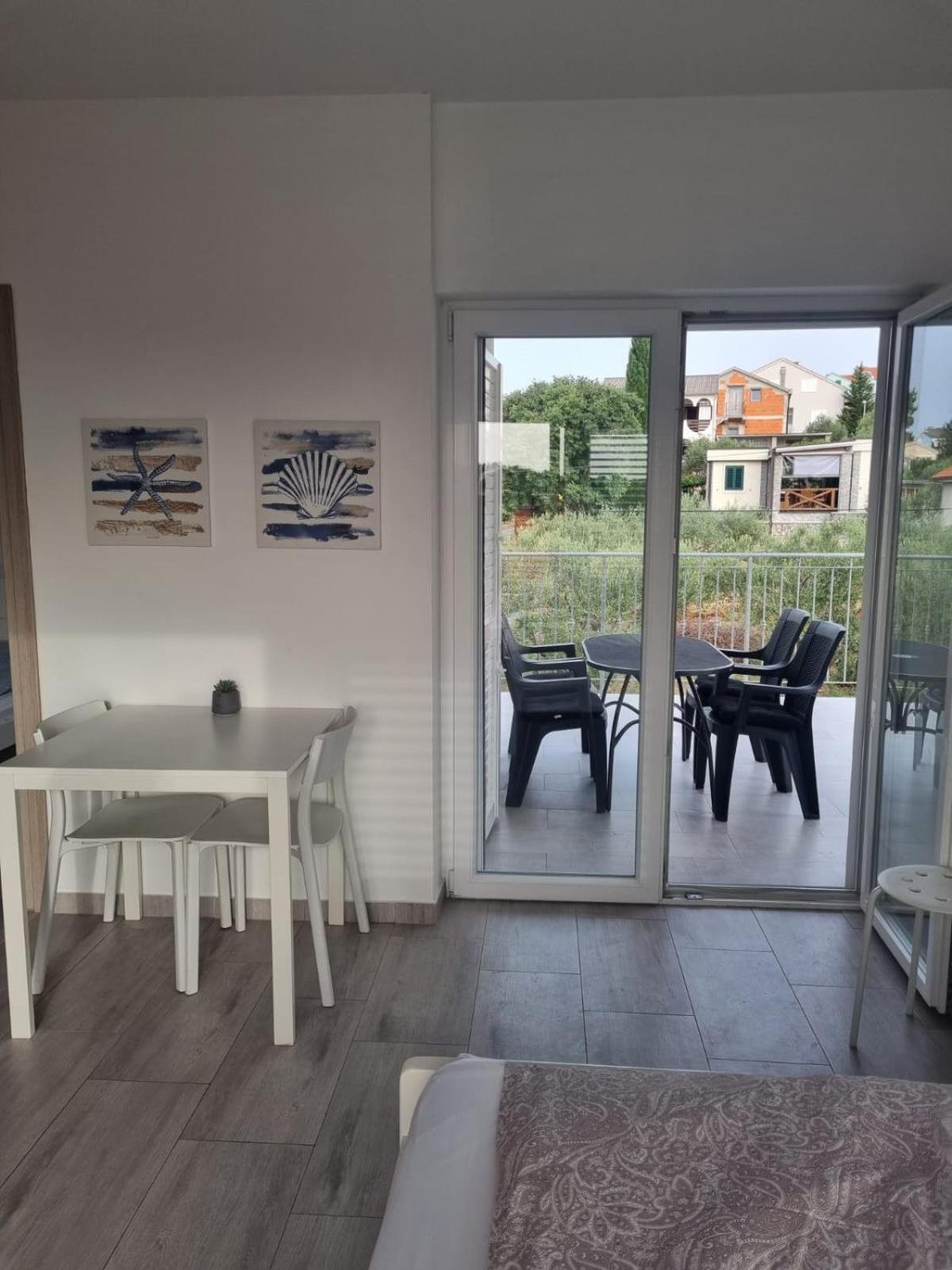 Matoc Apartments Murter Extérieur photo